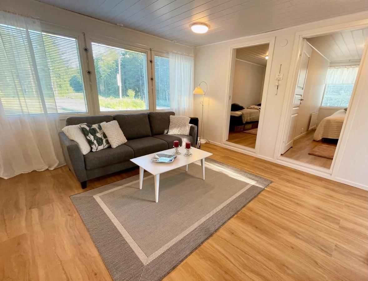 Cozy Renovated House With A Lot Of Parking Space. Haparanda  Exterior photo