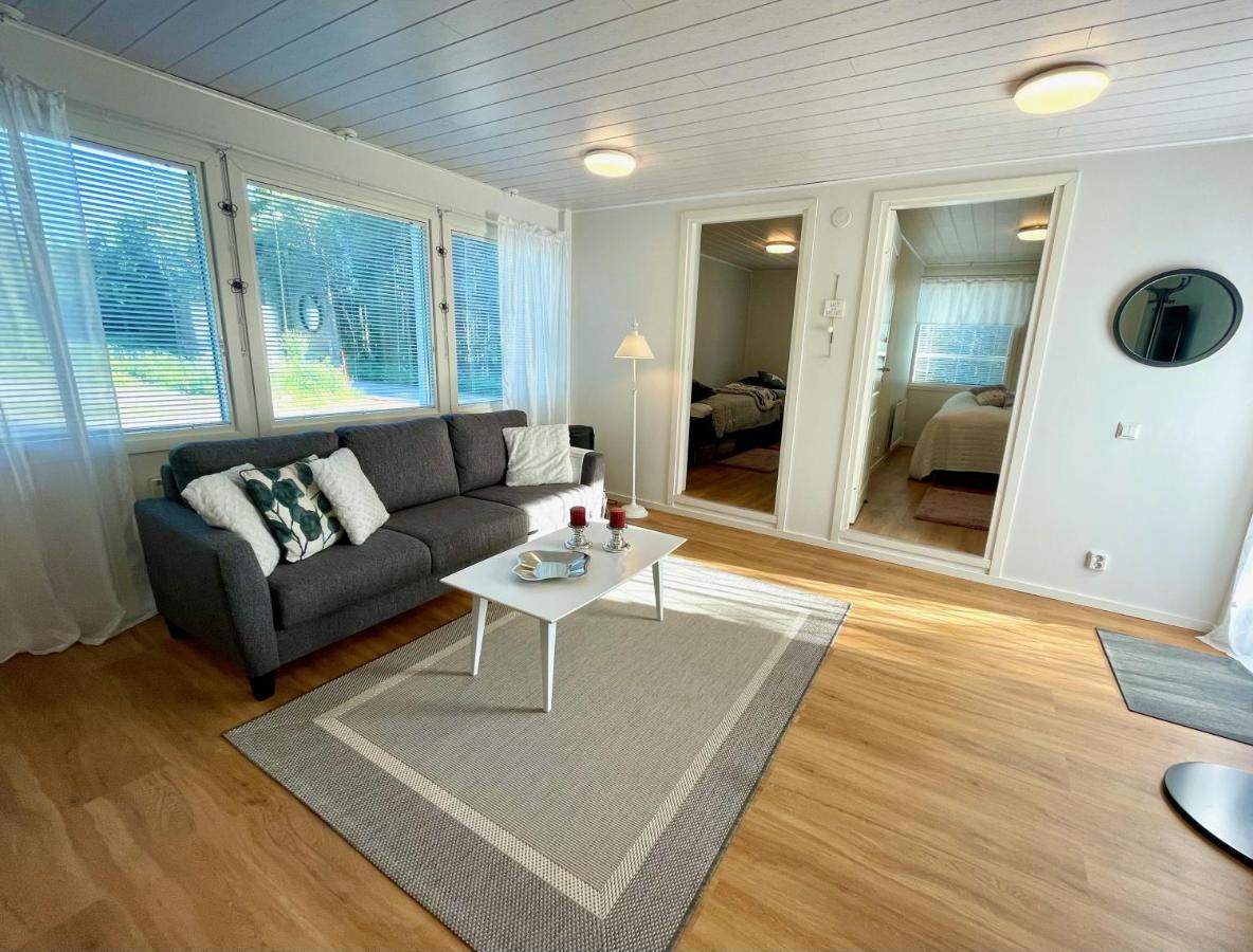 Cozy Renovated House With A Lot Of Parking Space. Haparanda  Exterior photo